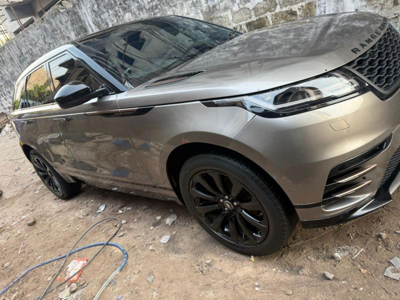 Range rover velar
